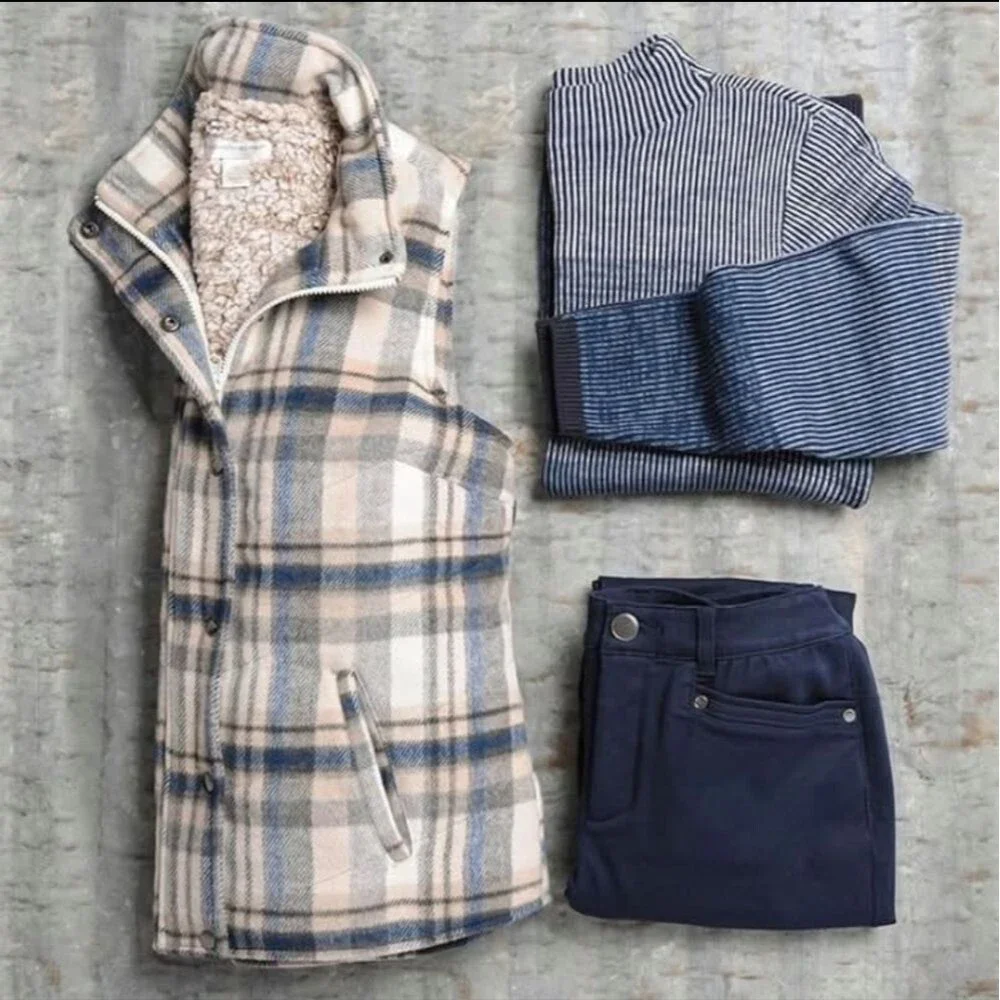 Christopher Banks Blue Tan Plaid Cozy Vest with Sherpa Lining Size 2X